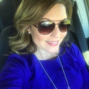 Meet your Posher, Jennifer